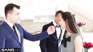 Glamkore - Lilu Moon gets a double penetration with her spouse & ally