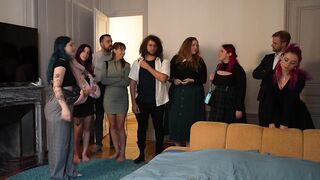 Those co-workers secretly touch every other at night - Paranormal Activi'tities Halloween 1/4