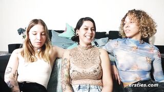 Ersties - Hemmungsloser Lesbischer Dreier mit drei hübschen Mädels