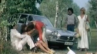 Madchen, Die Am Wege Liegen (1976)