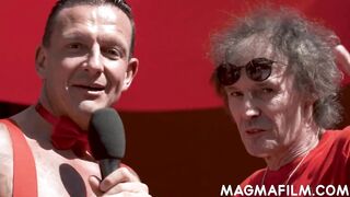 Wicked swingers screwing outdoors