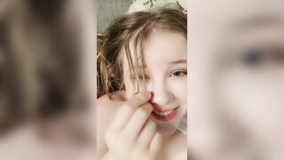 Love ME! BREED ME! CUM IN MY HEART SHAPED VAGINA APERTURE PLEASE!