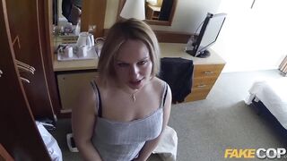 Fake Cop Curvy floozy bounces on cops shlong