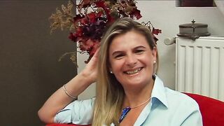 Lewd French mother I'd like to fuck gets double penetration in advance of massive facials