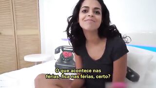 Movies de sexo legendado com irmão e irmã fudendo, pegando e fazendo do jeito mais safado e gostoso que tem. Tudo começou com o irmão excitado indo conversar com a irmã gostosa
