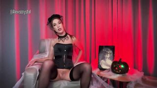 Spooky widow fingers until that babe squirts - ALEXIS CRYSTAL