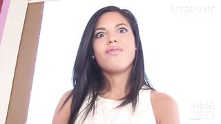 Kinky Exhibitionist Sweetheart Apolonia Lapiedra Banged Unfathomable At Restaurant - LALIN GIRL mother I'd like to fuck