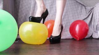 POP BALLOONS WITH FEET IN EBONY HIGH-HEELED SHOES FETISH SLENDER HOTTY ASMR