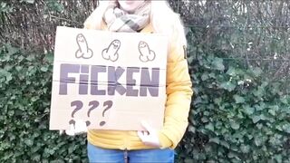 Studentin fragt einen Fremden ob er sie Ficken will