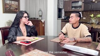 Lalin girl tetona cabalga la enorme polla BBC de el mejor amigo de su hijastro! Coge mi estrecho coño a escondidas!