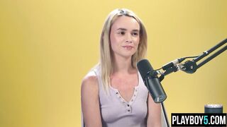 Unshaved bush teen golden-haired pornstar plays with her snatch until climax