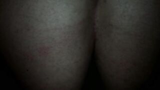 in albergo prima gli pompo il cazzo,lo cavalco di spalle e alla wonderful mi faccio sborrare nella fica