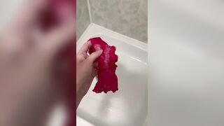 ФЕМДОМ Белые выделения из моей письки! Лижи мои грязные трусики!