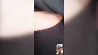 Amanti in episode chiamata per un pompino con la bocca piena di sperma