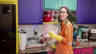 Sneaking Around Made It Greater quantity Taboo To Screw My Step Sis - Nikki Zee, Amber Maddie, Juan Loco